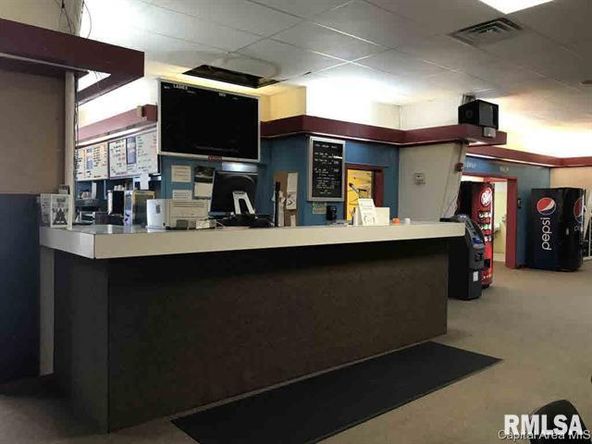 1576 N Henderson St, Galesburg, IL 61401